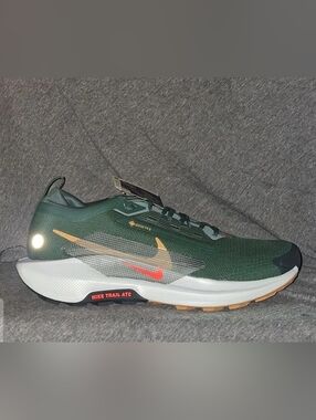Nike Pegasus Trail 5 GORE-TEX Trail Shoe ~ Fir Green FQ0908-301 Men's: 11 *NWOB